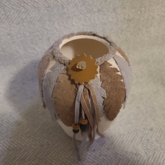 Small southwestern style vase/pot textured 4” - Picture 2 of 7